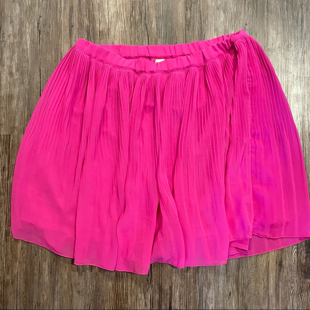 Old Navy Chiffon Pleated Skirt